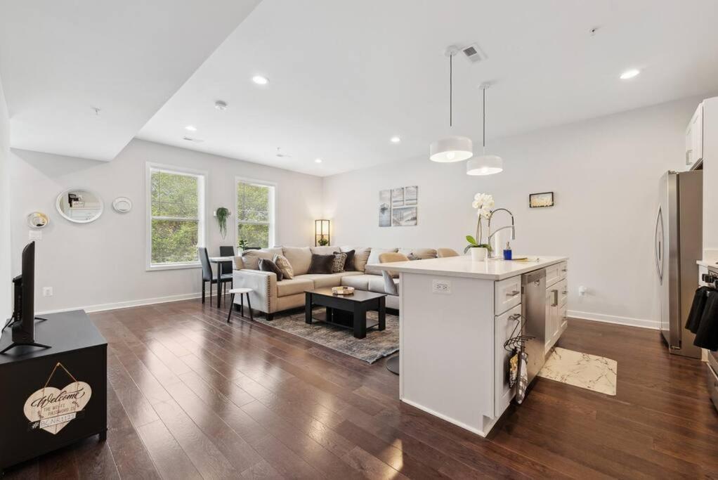 Spacious 3Bedroom Duplex With Rooftop Deck! Washington Extérieur photo