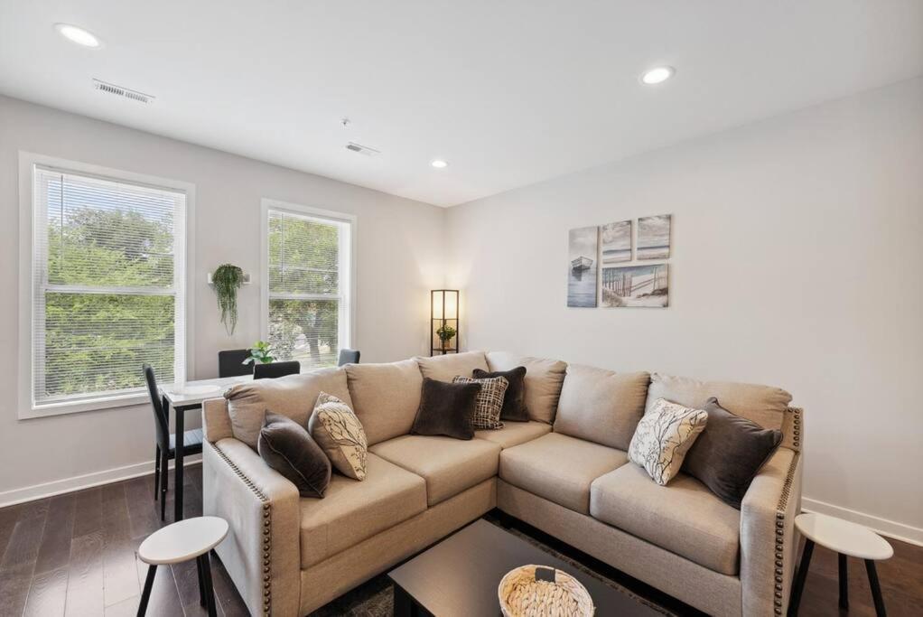 Spacious 3Bedroom Duplex With Rooftop Deck! Washington Extérieur photo