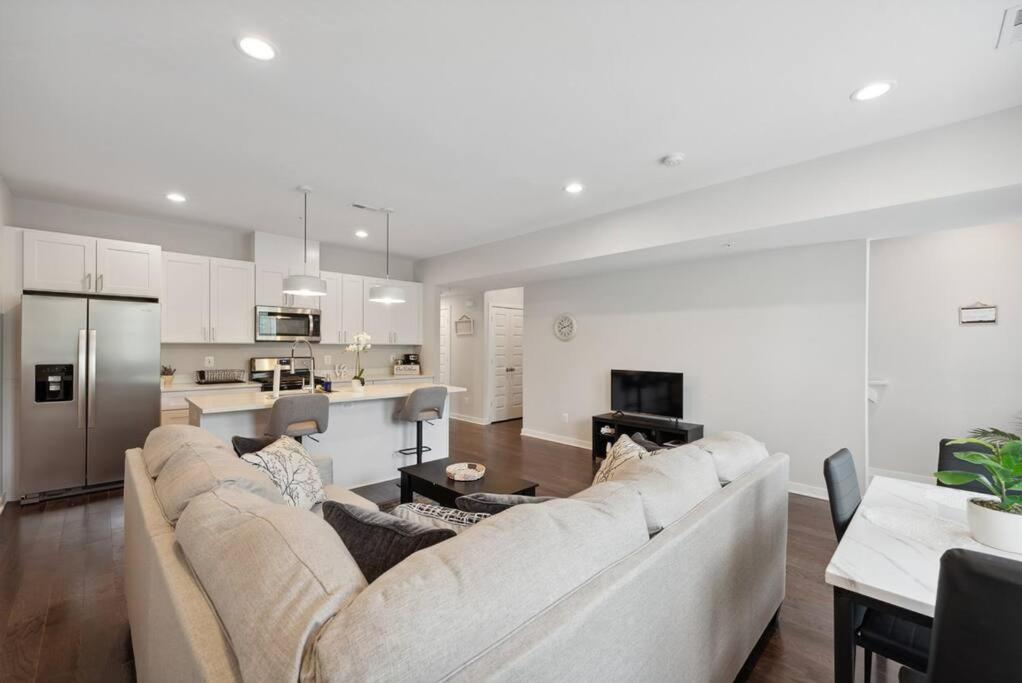 Spacious 3Bedroom Duplex With Rooftop Deck! Washington Extérieur photo